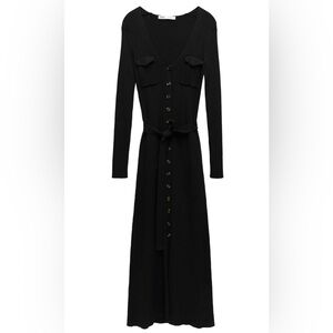 Zara Knit Pocket Dress
Black 0014/017 Size M. New without tags.
